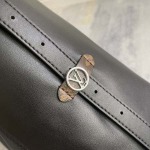 2025年12月9日入荷Louis Vuitton バッグM25143 CarryAll Dark 2024 39 x 30 x 15 高品質新作/誕生日プレゼント/ZC工場