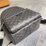 2025年12月9日入荷Louis Vuitton バッグM22545 Discovery Monogram Eclipse 31x42x17cm 高品質新作/誕生日プレゼント/ZC工場