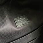 2025年12月9日入荷Louis Vuitton バッグM22545 Discovery Monogram Eclipse 31x42x17cm 高品質新作/誕生日プレゼント/ZC工場