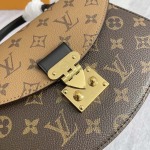2025年12月9日入荷Louis Vuitton バッグMonogram Monogram Reverse Tilsitt 1988 LV S-lock M46548 24 x 18 x 7 高品質新作/誕生日プレゼント/ZC工場