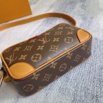 2025年12月10日入荷Louis Vuitton バッグ高品質新作/誕生日プレゼント/ZC工場