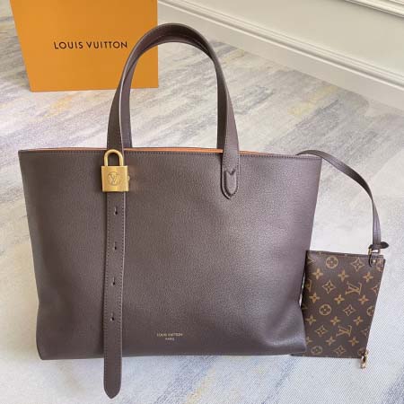 2025年12月10日入荷Louis Vuitton バッグ...