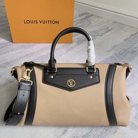 2025年12月10日入荷Louis Vuitton バッグ...