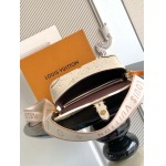 2025年12月10日入荷Louis Vuitton バッグ高品質新作/誕生日プレゼント/ZC工場