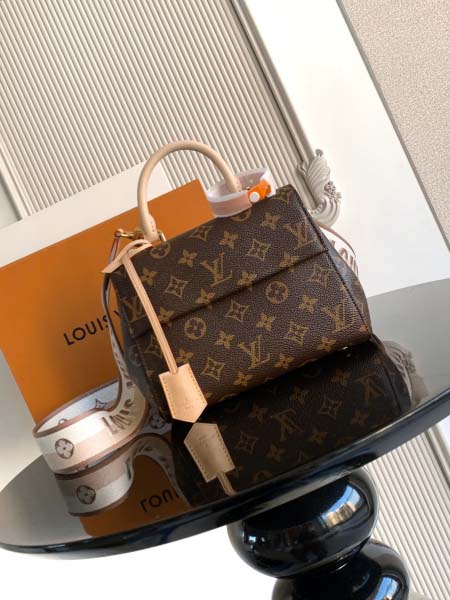 2025年12月10日入荷Louis Vuitton バッグ...
