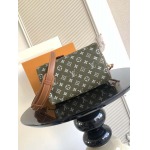 2025年12月10日入荷Louis Vuitton バッグ高品質新作/誕生日プレゼント/ZC工場