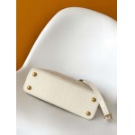 2025年12月10日入荷Louis Vuitton バッグ高品質新作/誕生日プレゼント/ZC工場