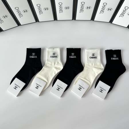 2025年12月10日入荷新品Chanel靴下ギフト/誕生日...