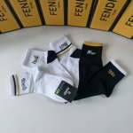 2025年12月10日入荷新品FENDI靴下ギフト/誕生日/記念品/アクセサリーkaka工場