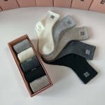 2025年12月10日入荷新品MiuMiu靴下ギフト/誕生日/記念品/アクセサリーkaka工場