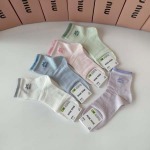 2025年12月10日入荷新品MiuMiu靴下ギフト/誕生日/記念品/アクセサリーkaka工場