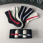 2025年12月10日入荷新品PRADA靴下ギフト/誕生日/記念品/アクセサリーkaka工場