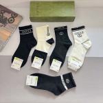 2025年12月10日入荷新品GUCCI靴下ギフト/誕生日/記念品/アクセサリーkaka工場