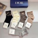 2025年12月10日入荷新品Dior靴下ギフト/誕生日/記念品/アクセサリーkaka工場