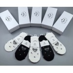 2025年12月10日入荷新品Prada靴下ギフト/誕生日/記念品/アクセサリーkaka工場