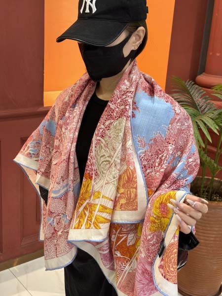 2025年12月10日入荷新品HERMESマフラーギフト/誕...