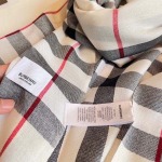 2025年12月10日入荷新品Burberryマフラーギフト/誕生日/記念品/アクセサリーkaka工場