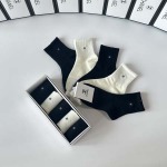2025年12月10日入荷新品Chanel靴下ギフト/誕生日/記念品/アクセサリーkaka工場