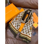 2025年12月11日入荷新品Louis Vuittonマフラーギフト/誕生日/記念品/アクセサリーkaka工場