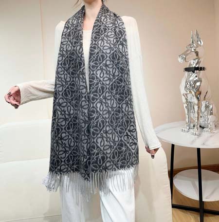 2025年12月11日入荷新品Loeweマフラーギフト/誕生...