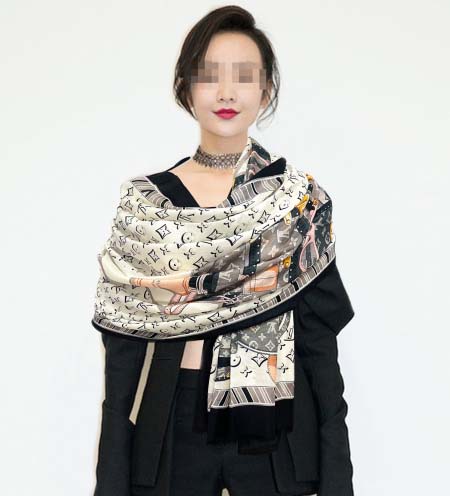 2025年12月11日入荷新品Louis Vuittonマフ...