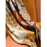 2025年12月11日入荷新品Louis Vuittonマフラーギフト/誕生日/記念品/アクセサリーkaka工場