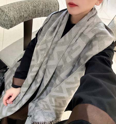 2025年12月11日入荷新品Fendiマフラーギフト/誕生...