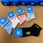 2025年12月11日入荷新品Adidas靴下ギフト/誕生日/記念品/アクセサリーkaka工場