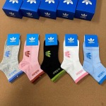 2025年12月11日入荷新品Adidas靴下ギフト/誕生日/記念品/アクセサリーkaka工場