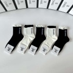 2025年12月11日入荷新品Chanel靴下ギフト/誕生日/記念品/アクセサリーkaka工場