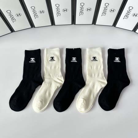 2025年12月11日入荷新品Chanel靴下ギフト/誕生日...