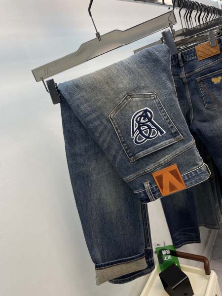 2025年12月12日入荷新作VALENTINOジーパン秋冬...