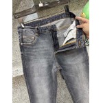 2025年12月12日入荷新作Diorジーパン秋冬高品質/人気/限定版/Knt工場