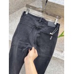 2025年12月12日入荷新作Fendiジーパン秋冬高品質/人気/限定版/Knt工場