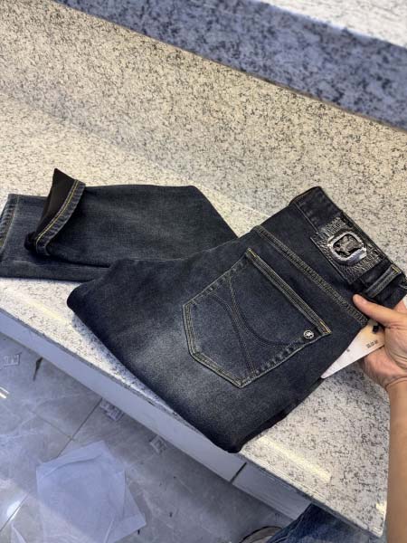 2025年12月12日入荷新作Stefano Ricciジー...