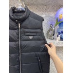 2025年12月14日入荷新作Pradaダウンジャケット秋冬高品質/人気/限定版/Knt工場