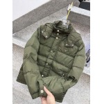 2025年12月14日入荷新作Pradaダウンジャケット秋冬高品質/人気/限定版/Knt工場