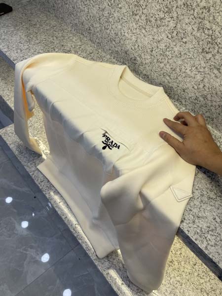 2025年12月14日入荷新作Pradaパーカー秋冬高品質/...