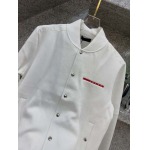 2025年12月15日入荷新作Pradaジャケット秋冬高品質/人気/限定版/Knt工場