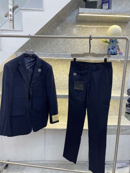 2025年12月15日入荷新作Dolce&Gabbana背広...