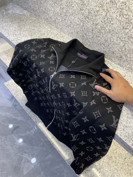 2025年12月15日入荷新作Louis Vuittonジャ...