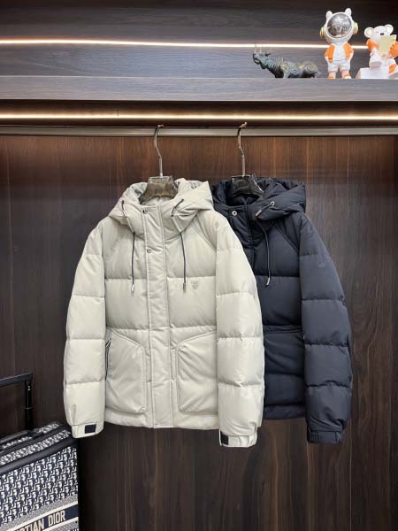 2025年12月16日入荷新作Burberry ダウンジャケ...