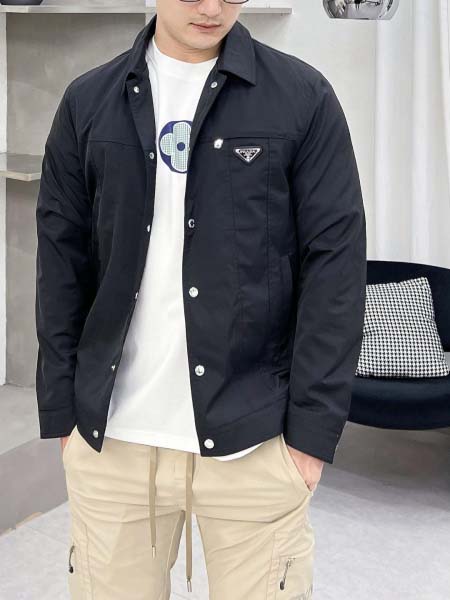 2025年12月16日入荷新作Pradaジャケット秋冬高品質...