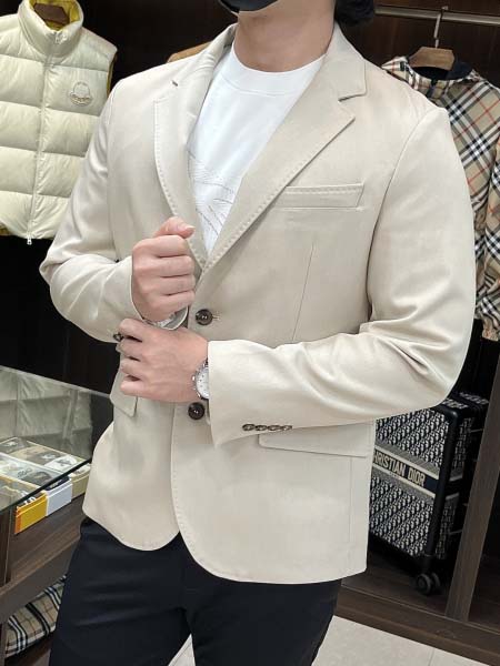 2025年12月16日入荷新作Brunello Cucine...