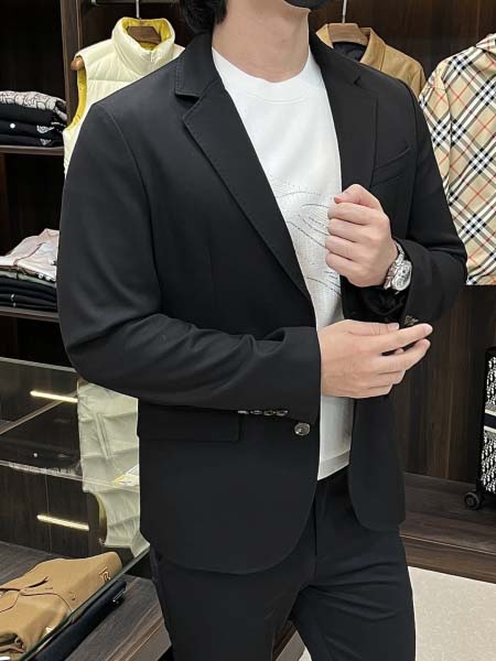 2025年12月16日入荷新作Brunello Cucine...