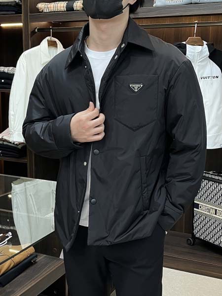 2025年12月16日入荷新作Pradaジャケット秋冬高品質...