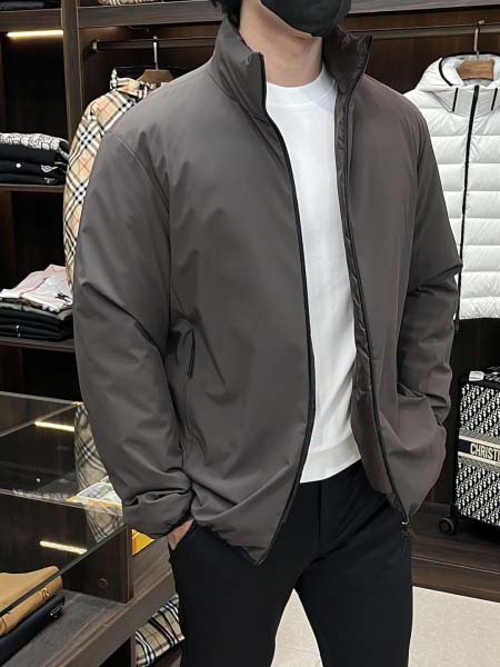 2025年12月16日入荷新作Monclerダウンジャケット...