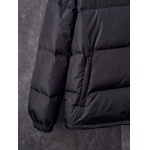 2025年11月17日秋冬新作Pradaダウンジャケット高品質人気商品/XQY工場