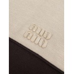 2025年11月17日秋冬新作Miu Miuジャケット高品質人気商品/XQY工場