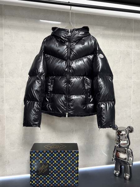 2025年11月17日秋冬新作Monclerダウンジャケット...